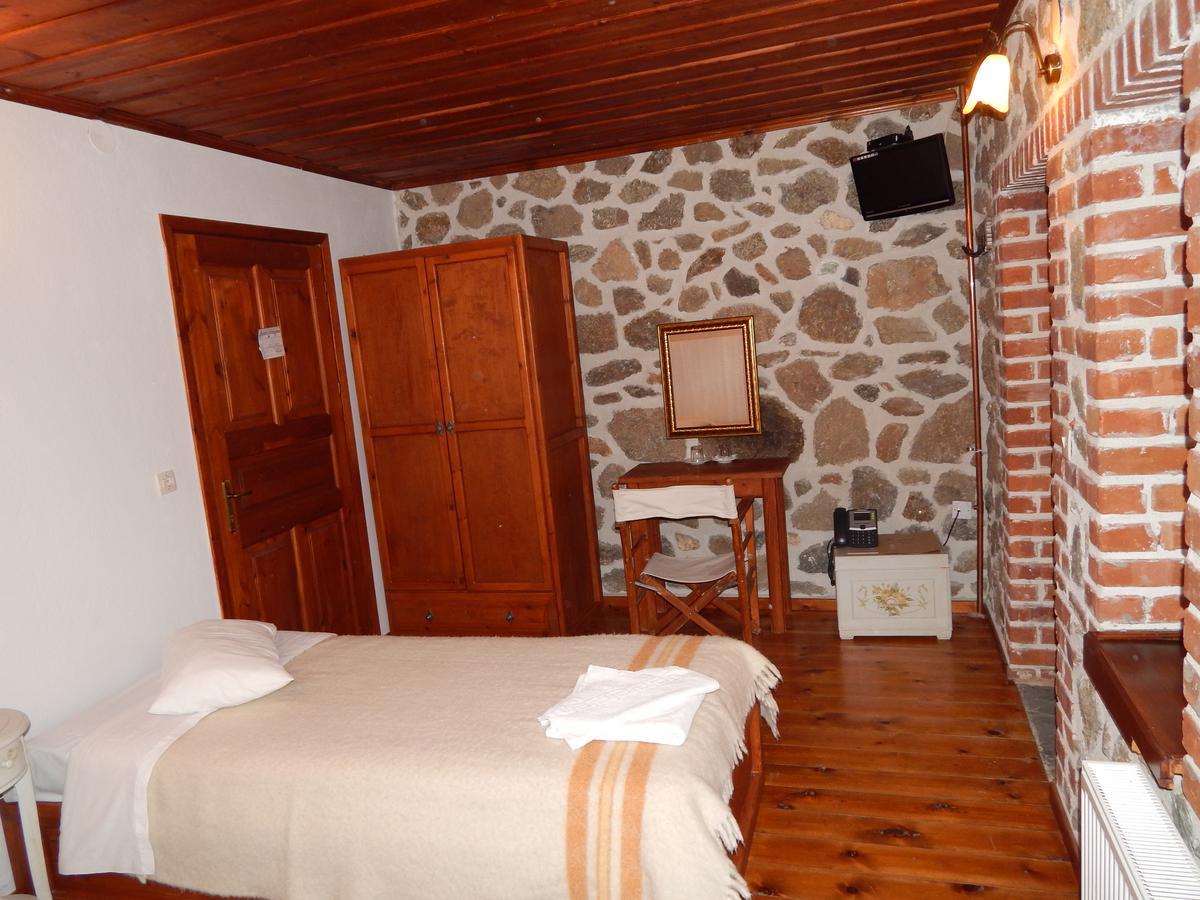 Ξενώνας Αριάδνη - Guesthouse Ariadni Lemos Exterior photo