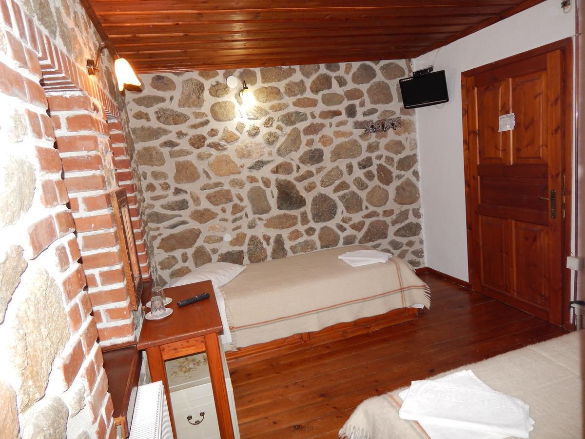 Ξενώνας Αριάδνη - Guesthouse Ariadni Lemos Exterior photo